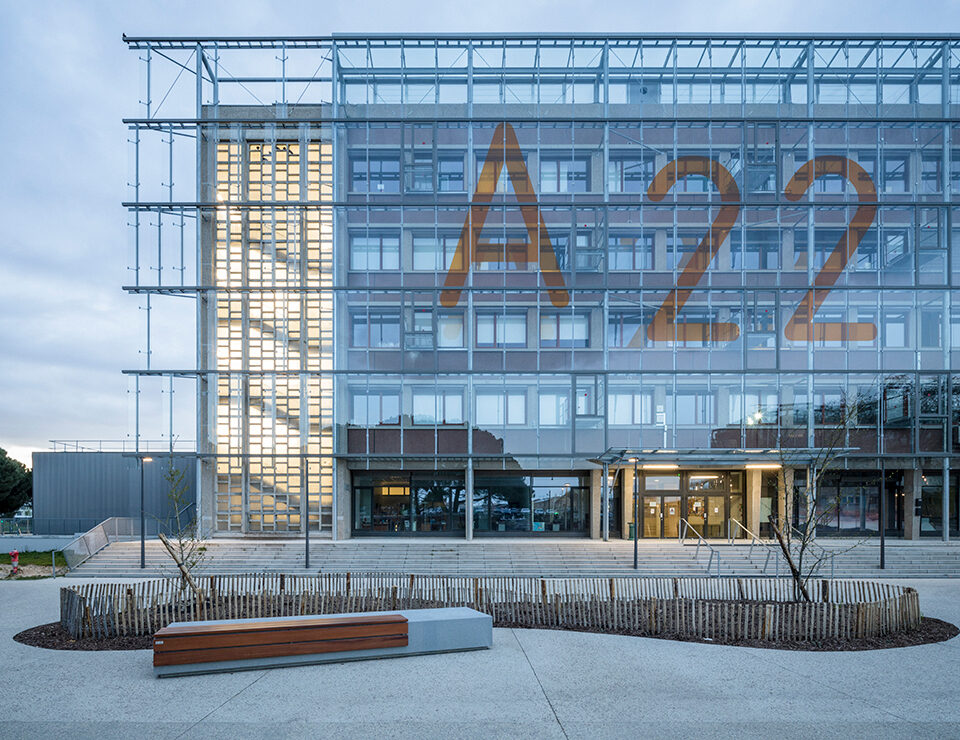 Campus Bordeaux Ronald Sirio Architectes facade